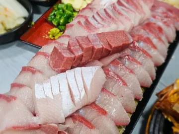 겨울에 꼭 맛봐야 할 조치원 대방어 맛집, “해신”에서 즐기는 황홀한 미식 경험