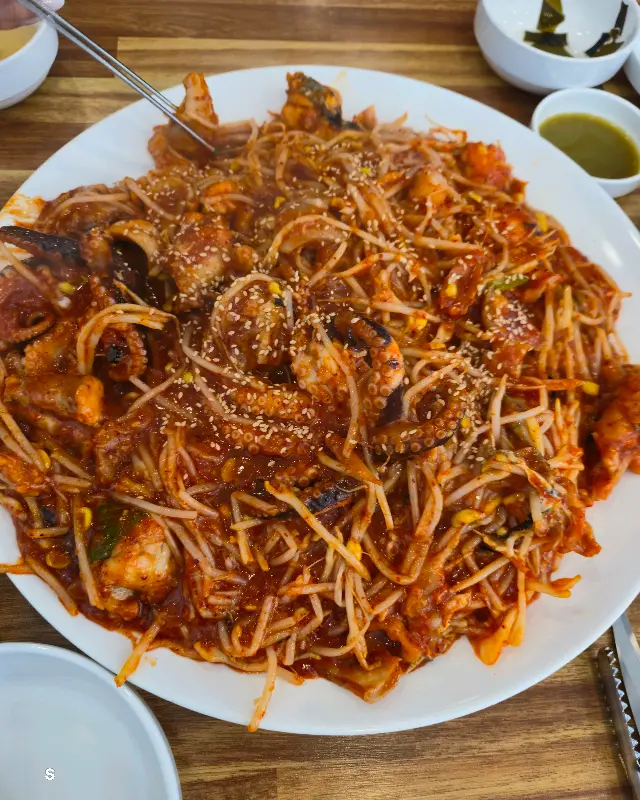 매콤한 아귀찜 한 상