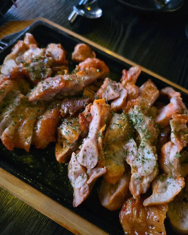 먹기 좋게 손질된 쌈닭