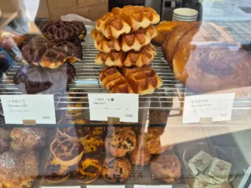 울진에서 만난 디저트 천국, 아울정: 빵지순례를 부르는 최고의 맛집