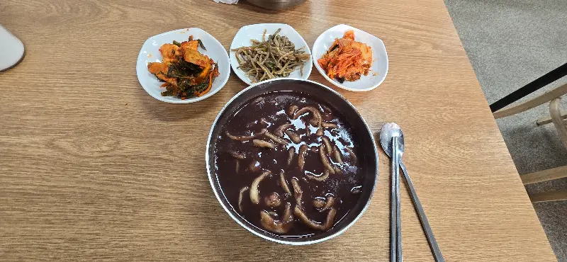 팥칼국수