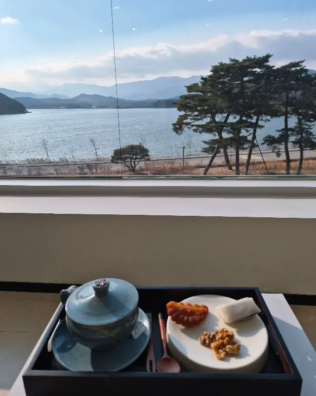 카페 내부 인테리어