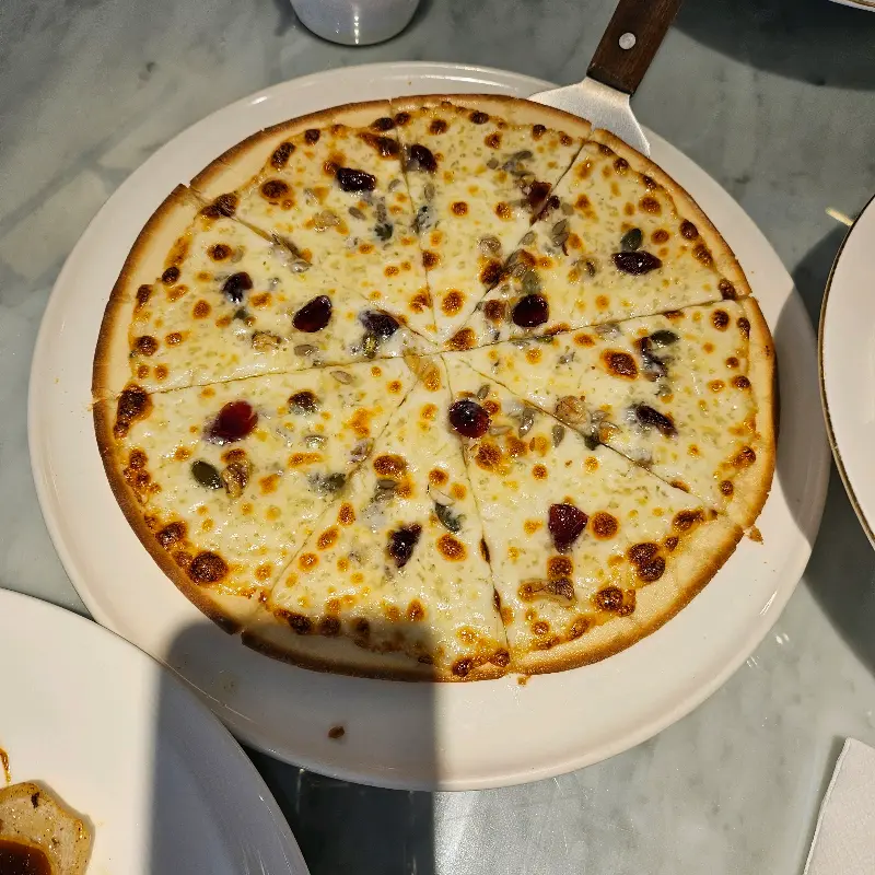 고르곤졸라 피자