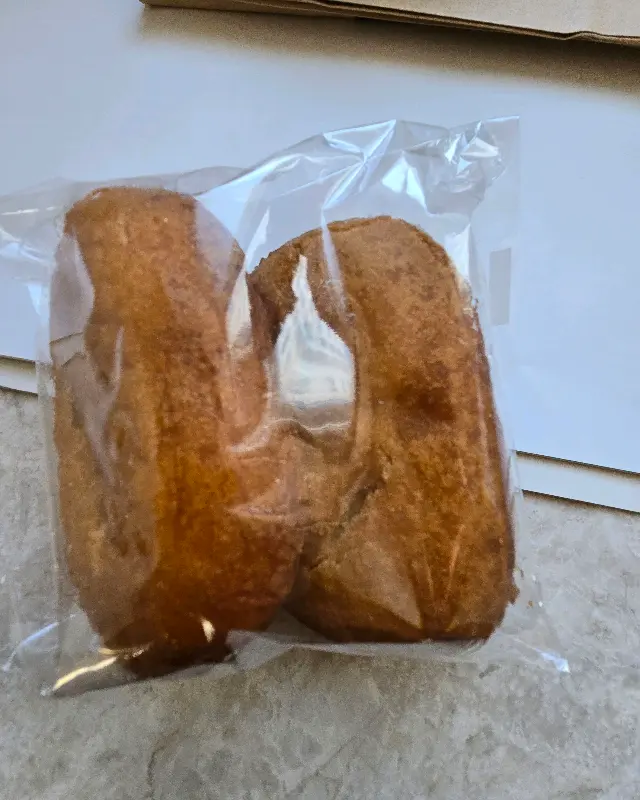 선물 포장된 케이크