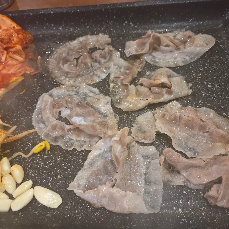 잘 구워진 냉삼