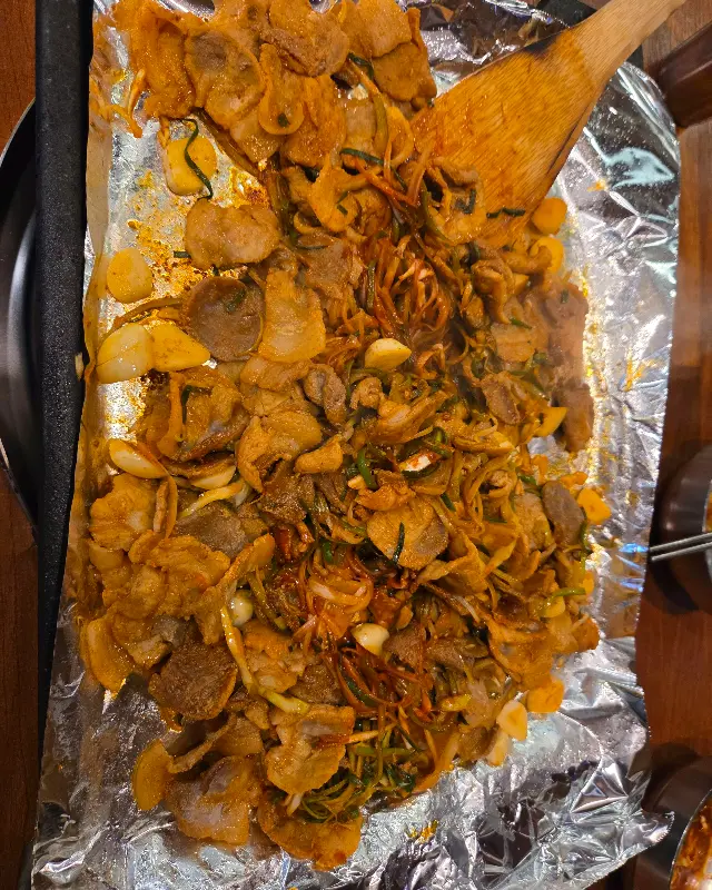 고기와 파채의 조화