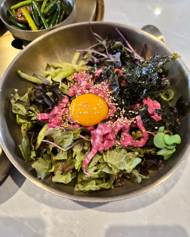 육회비빔밥