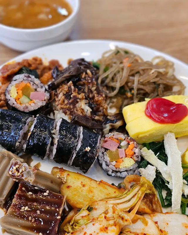 다채로운 한 상 차림