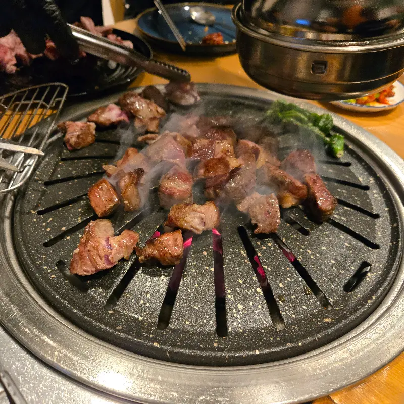 맛있게 구워진 고기