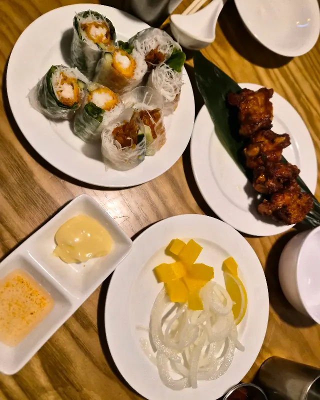 스프링롤과 치킨