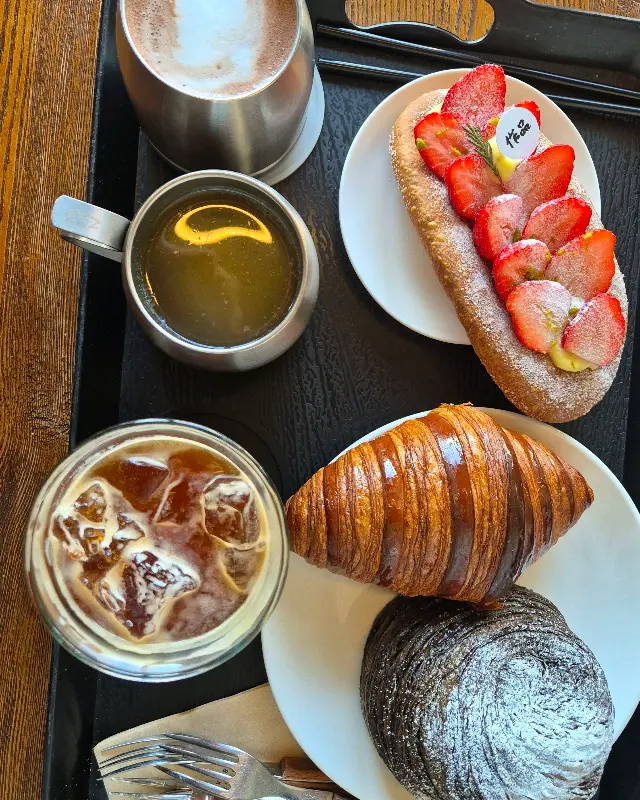 커피와 빵의 환상적인 조합