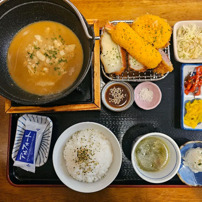 오롯소반의 푸짐한 한 상 차림