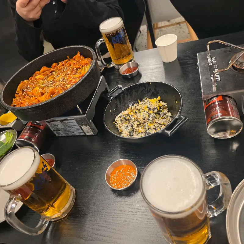 깔끔한 테이블 세팅