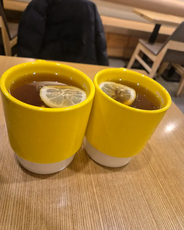 따뜻한 레몬차