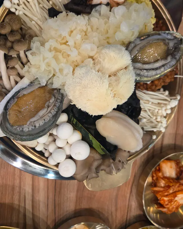 전복과 버섯 클로즈업