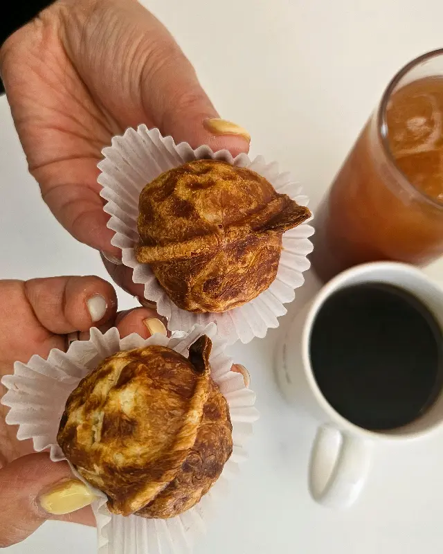 겉바속촉의 정석, 페스츄리 호두과자