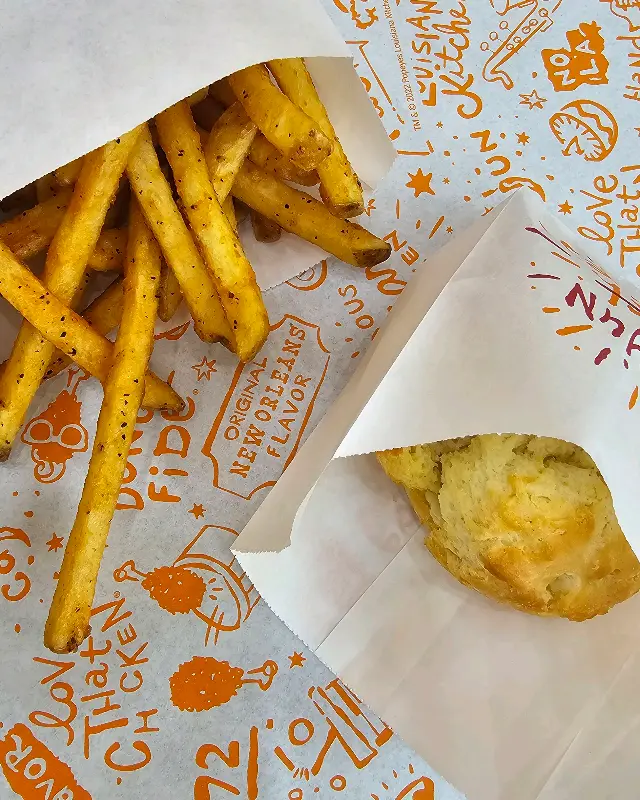 케이준 후라이와 비스킷