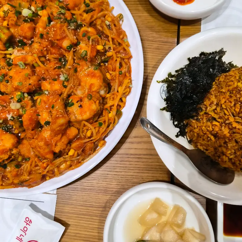 아구찜과 볶음밥의 환상적인 조합