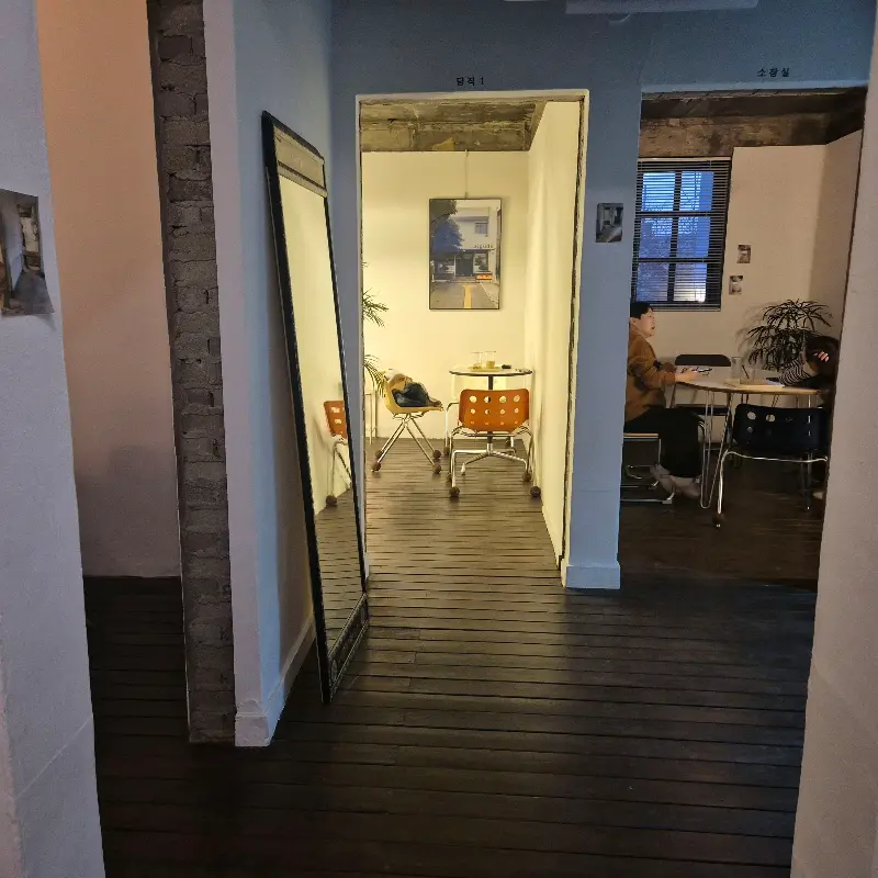 카페 지구대 내부