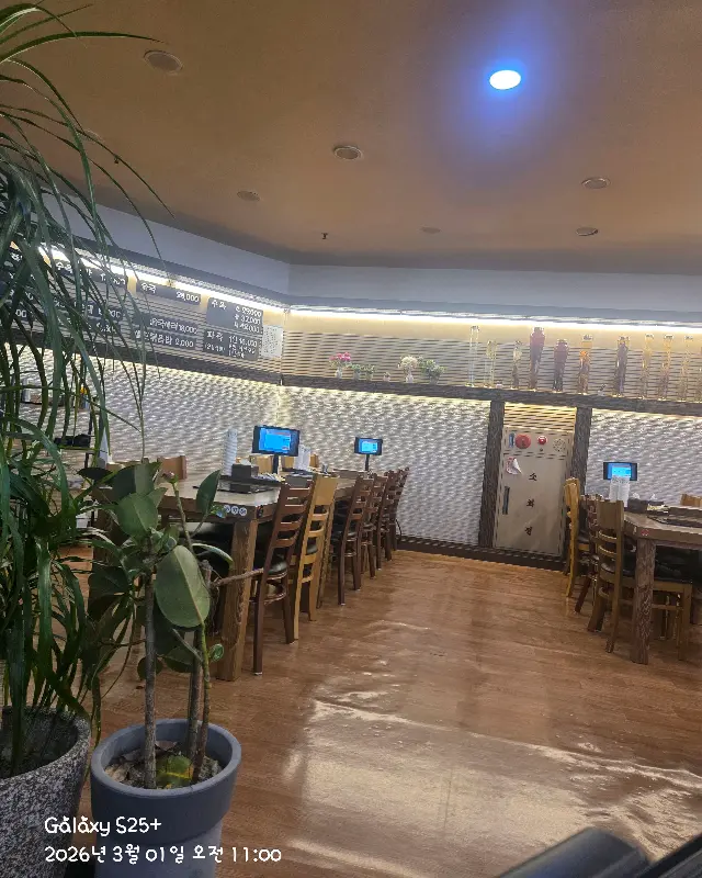 넓고 쾌적한 매장 내부