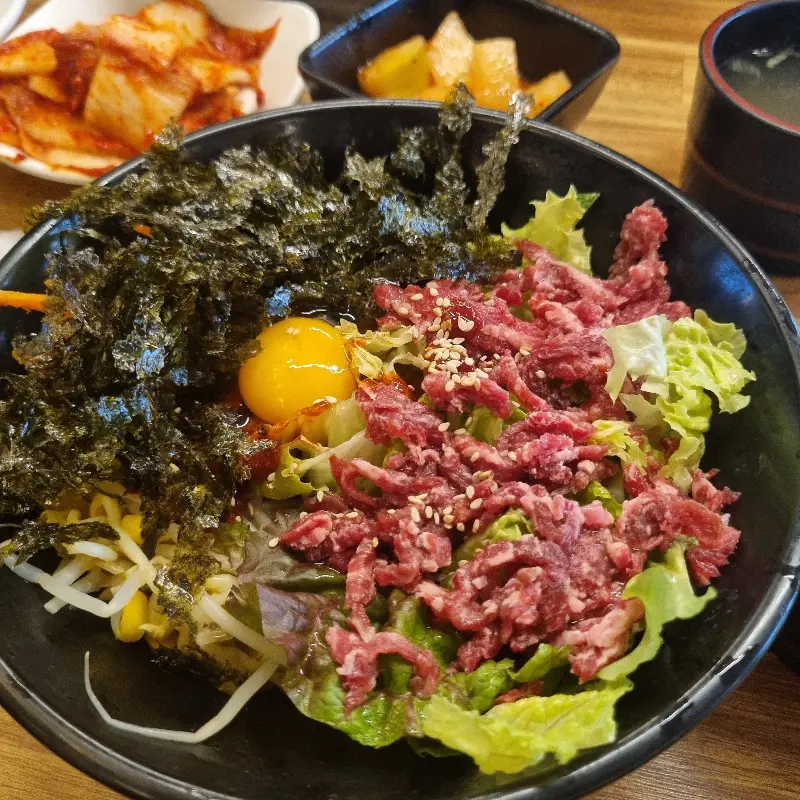 육회 비빔밥