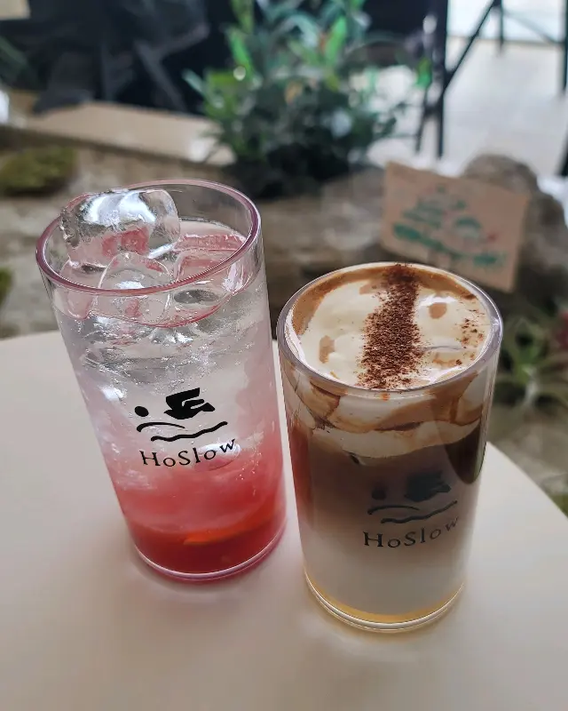 딸기 에이드와 바닐라빈 라떼