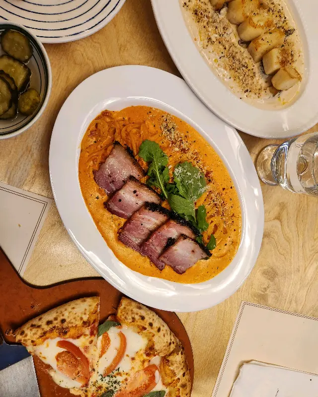 다채로운 메뉴를 자랑하는 도비치아의 밥상