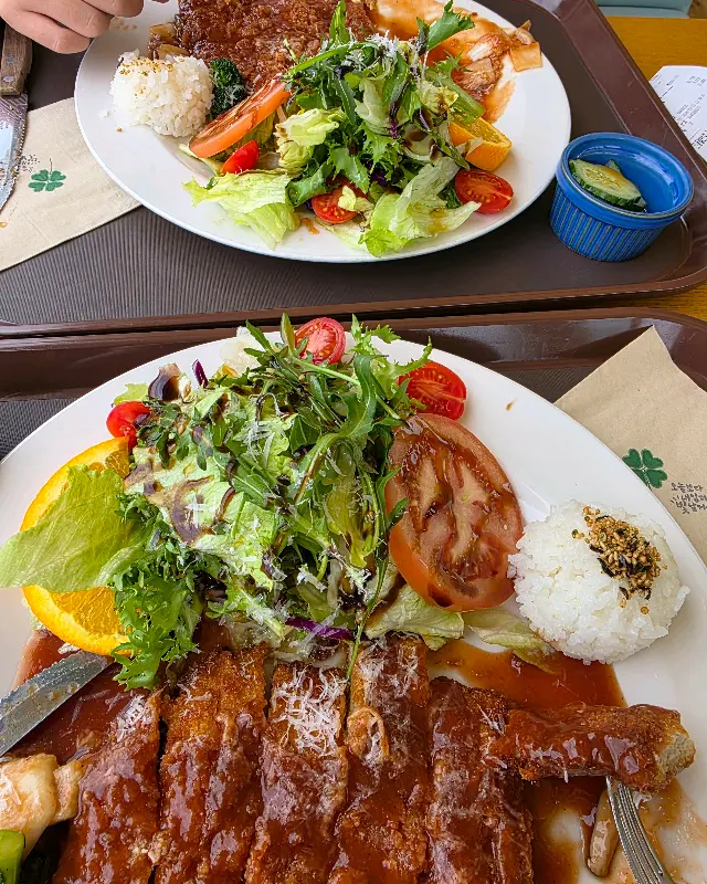 눈꽃 돈까스 근접샷