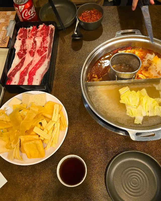 다양한 훠궈 재료