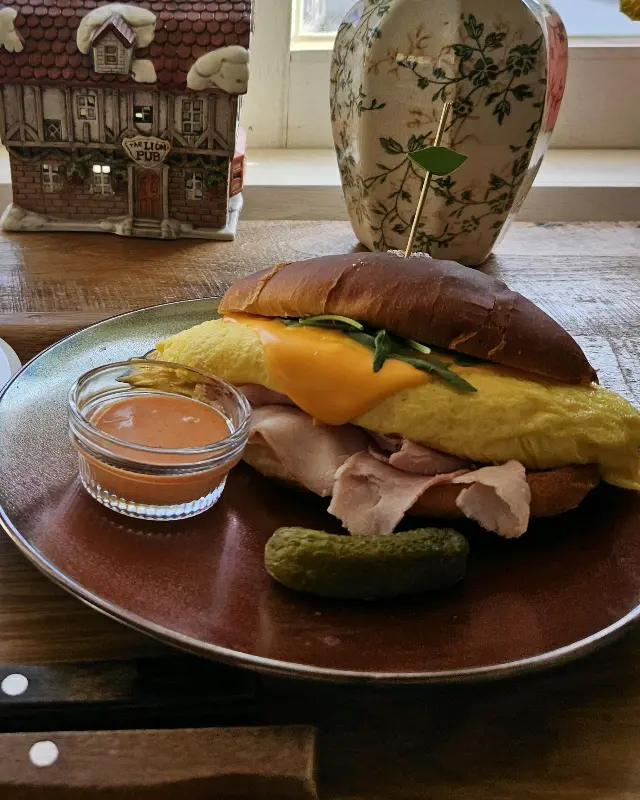 오믈렛 샌드위치