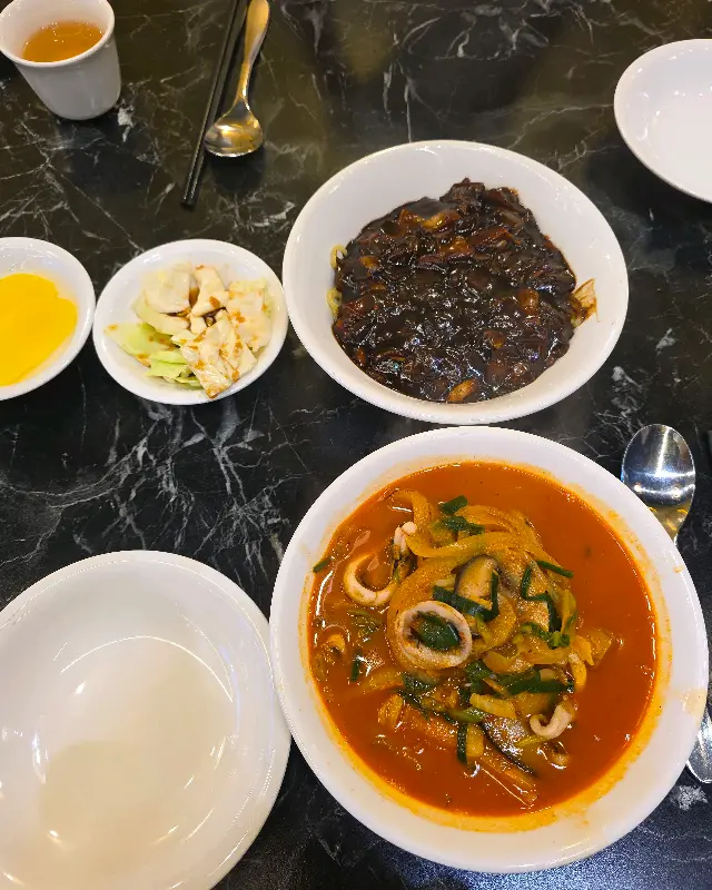 푸짐한 해물이 인상적인 짬뽕