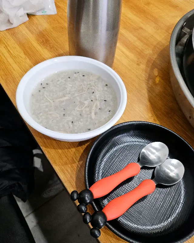 고소하고 따뜻한 닭죽