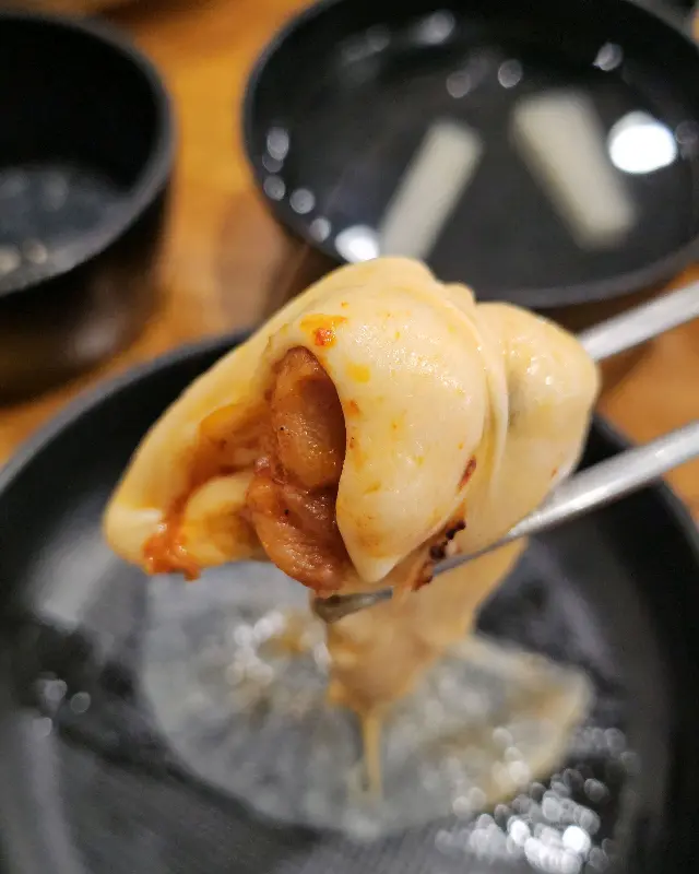 깻잎에 싸 먹는 닭갈비