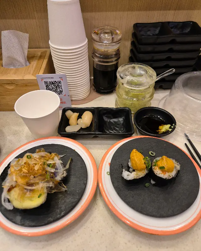 다양한 소스와 곁들임