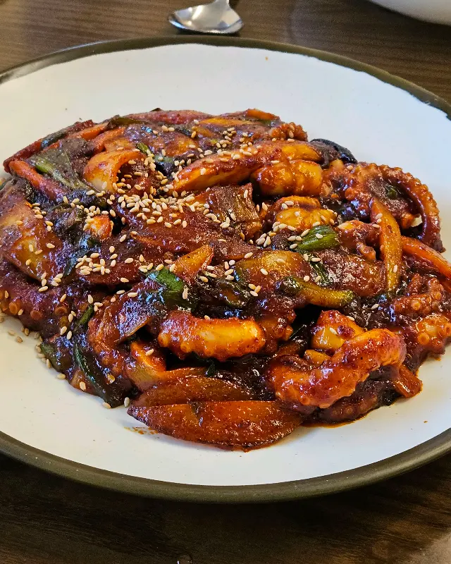 매콤한 낙지볶음