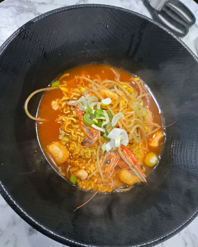 얼큰한 해물라면