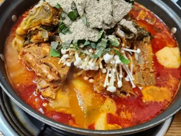 고향의 맛, 정읍에서 만나는 푸짐한 인심! 두리맛감자탕, 역시 이 지역 맛집이여