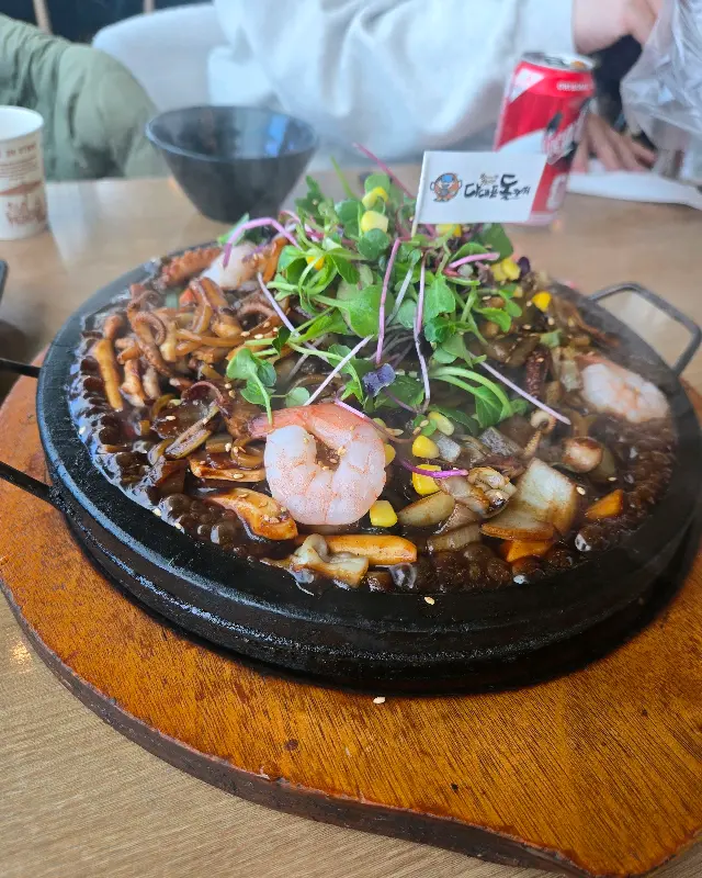 돌짜장의 디테일