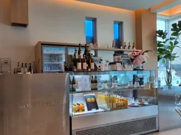 파도 소리마저 향긋한, 남해 두곡해변 오션뷰 맛집 카페에서 만끽하는 풍미