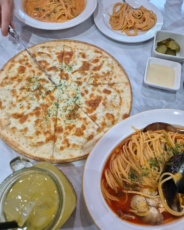 고르곤졸라 피자