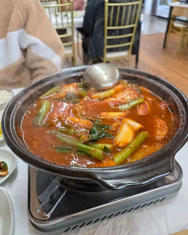 보글보글 끓는 갈치조림