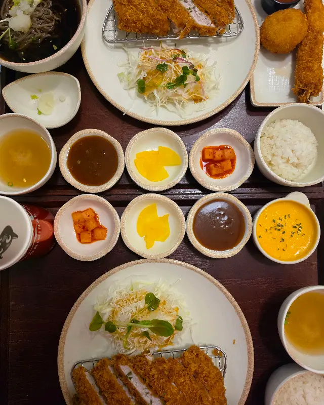 깔끔한 매장 내부