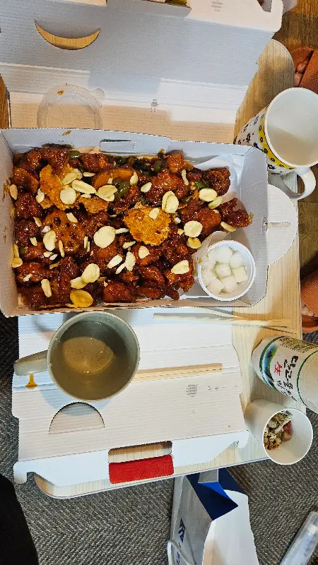 흑마늘 누룽지 닭강정 포장