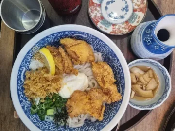 힙하게 맛도 센세이션! 마산 합성동 우동, 인생 맛집 등극!