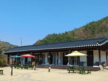 홍천 힙스터들의 아지트, 팔봉수피아에서 맛보는 인생 커피와 힐링! 강아지 천국 지역명 맛집