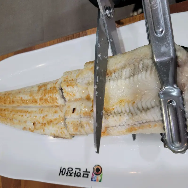 장어 굽는 모습