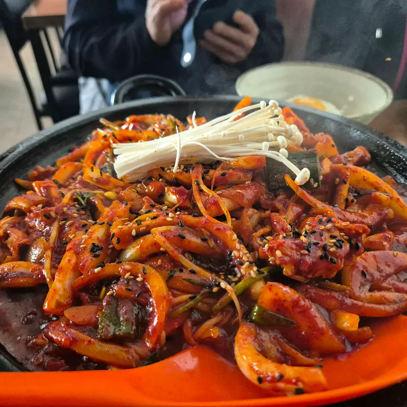 돌판 섞어볶음 확대