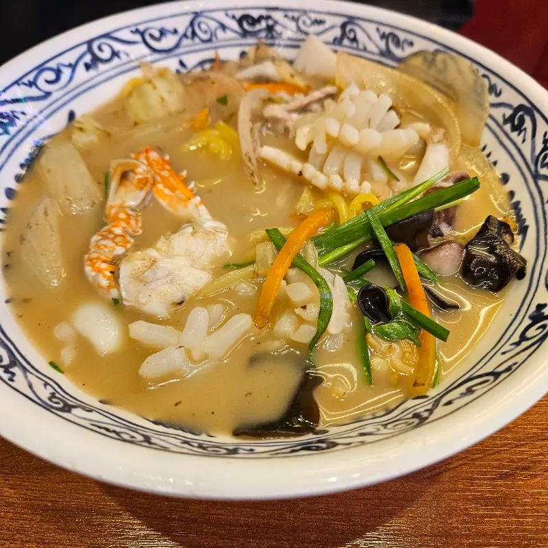 해물이 가득한 짬뽕