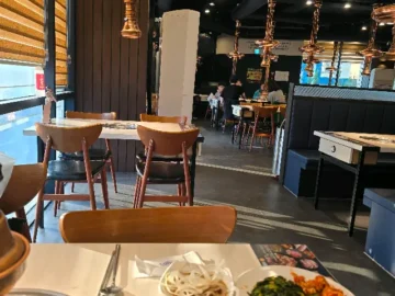 정겨운 추억이 샘솟는 하계 맛집, 명륜진사갈비에서 맛보는 푸짐한 행복