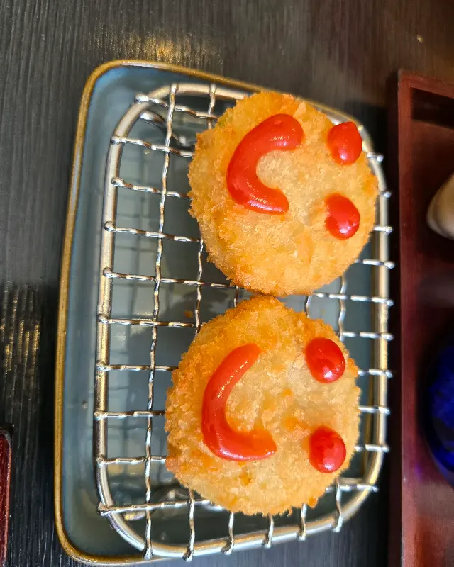 귀여운 모양의 고로케